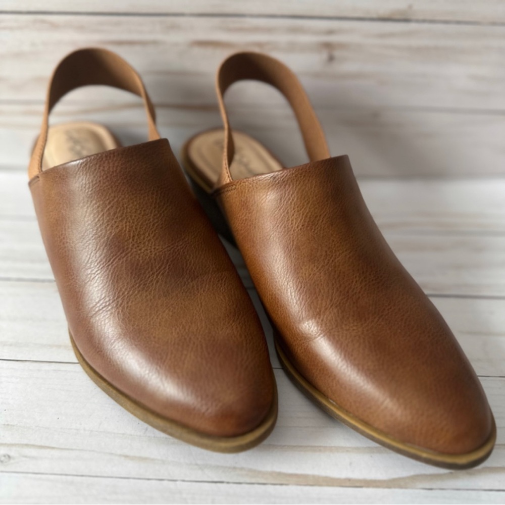 Life Stride Pasadena mules